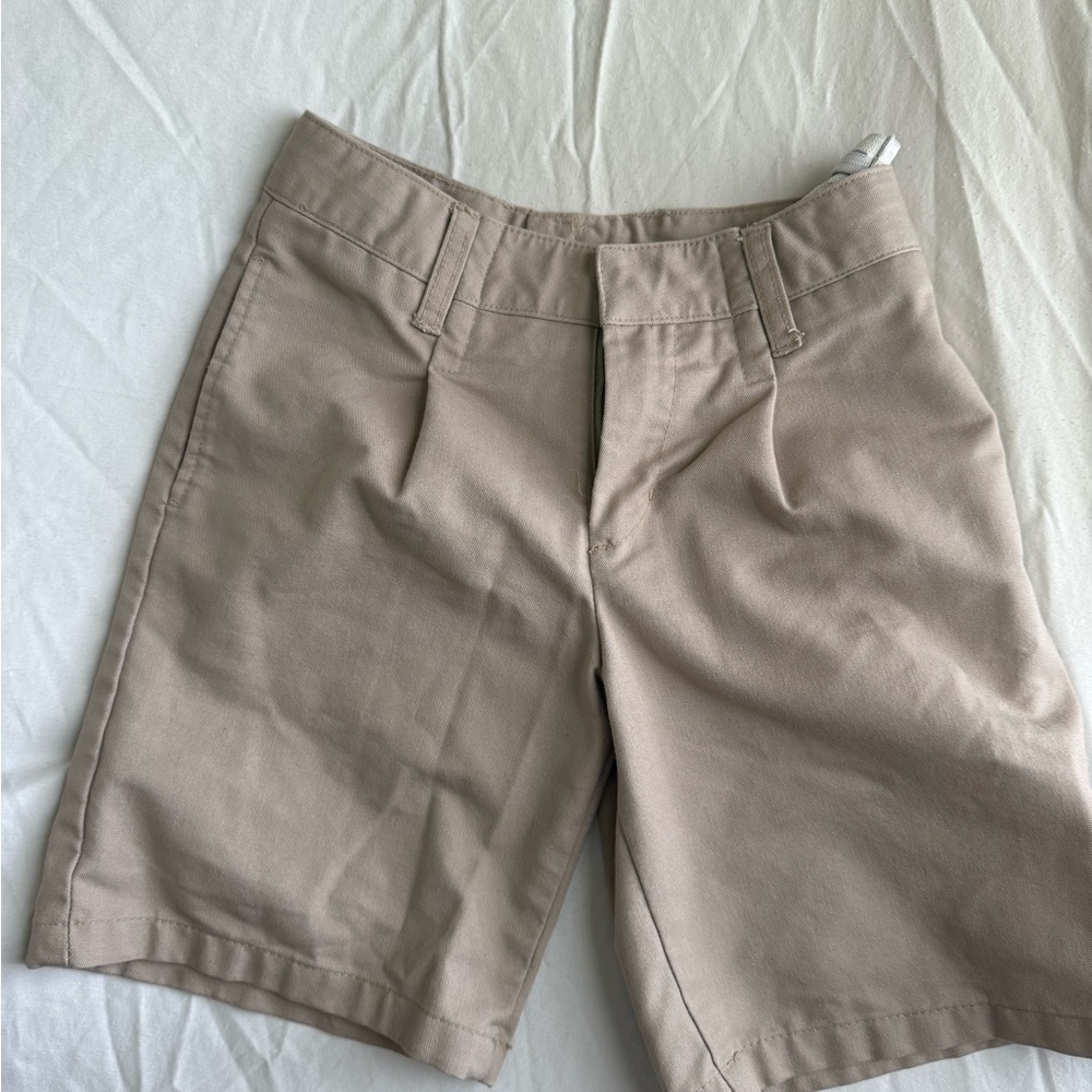 Khaki Flynn O’ Harra girls uniform shorts